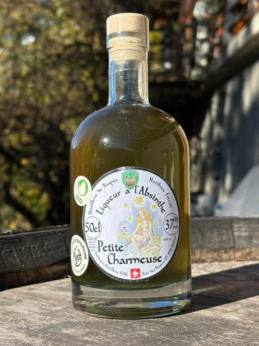 La Petite Charmeuse